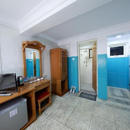מנדלאי Hotel Venus מראה חיצוני תמונה
